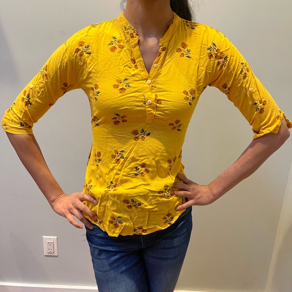 Cute yellow and flowers top